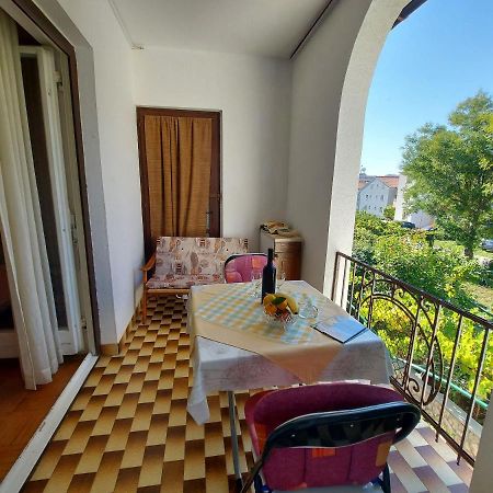 Apartments Fam Tomasic Baska  Exterior photo
